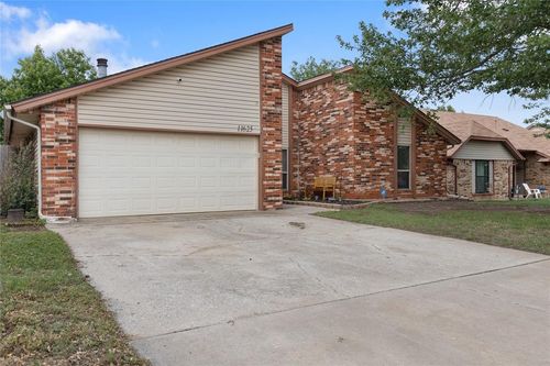11625 Sw 4th St, Yukon, OK, 73099-6705 | Card Image