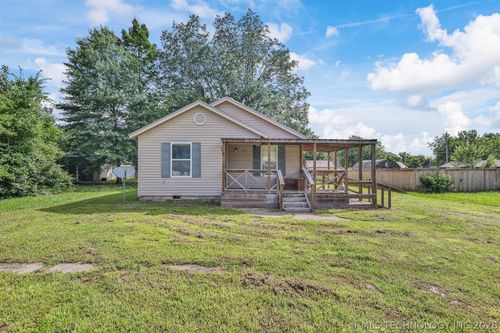615 W 8th St, Chelsea, OK, 74016-1406 | Card Image