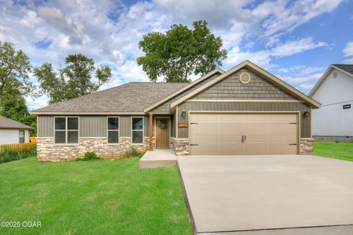 1242 Sheila Ann Dr, Carthage, MO, 64836-7629 | Card Image