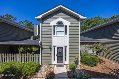 354 River Pointe Dr, Macon, GA, 31211-6343 | Card Image
