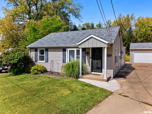 4935 N Glenaire Ct, Peoria Heights, IL, 61616-5208 | Card Image