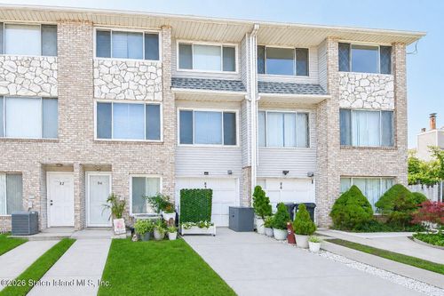 84 Brandis Ave, Staten Island, NY, 10312-2074 | Card Image