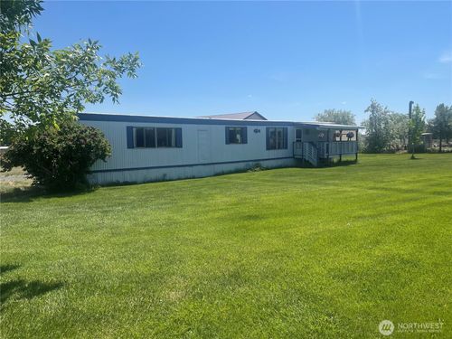 4283 Wenatchee Dr Ne, Moses Lake, WA, 98837-4208 | Card Image