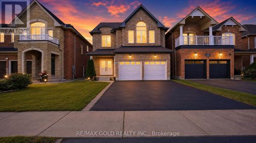20 Tatra Cres, Brampton, ON, L6Y0K5 | Card Image