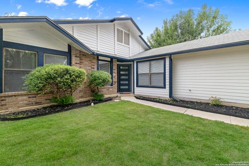 371 Ash Village Dr, San Antonio, TX, 78245-1153 | Card Image