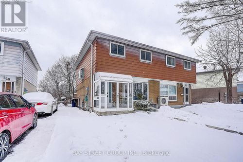 224 Hollyberry Trail, North York, ON, M2H2P4 | Card Image