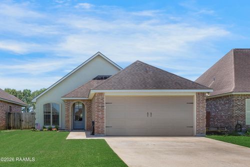 143 Rue Village Rd, Maurice, LA, 70555-3453 | Card Image