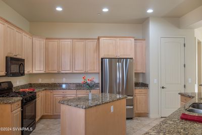 40 Rojo Vista Court, House other with 3 bedrooms, 2 bathrooms and null parking in Sedona AZ | Image 3