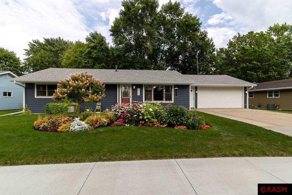 Park Ave, Le Center, MN 56057