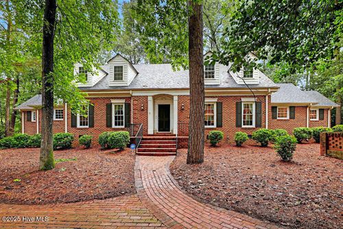 102 Cedar Ln, Clinton, NC, 28328-3006 | Card Image