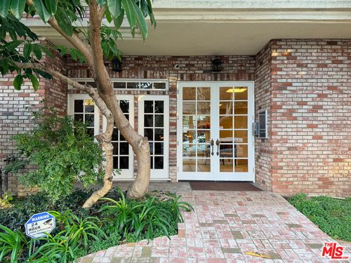 unit-204-14538 Benefit St, Sherman Oaks, CA, 91403-5506 | Card Image