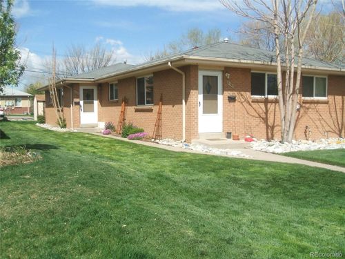 2463 S Corona St, Denver, CO, 80210-5807 | Card Image