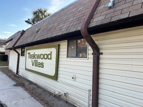 2-1200 Bretta St, Jacksonville, FL, 32211-8875 | Card Image