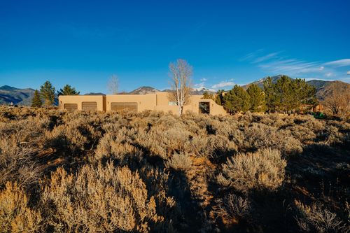 41 Mirlo Rd, El Prado, NM, 87529-7552 | Card Image