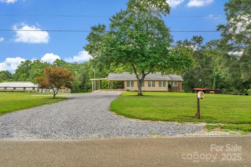 2036 Biggers Lake Rd, Shelby, NC, 28152-8548 | Card Image