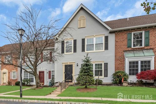 65 Townsend Ct, FRANKLIN PARK, NJ, 08823-1522 | Card Image