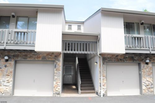 58 Buchanon Ct, West Orange, NJ, 07052-1105 | Card Image