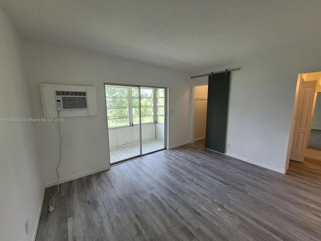 14 - 14 Salisbury A, Condo with 1 bedrooms, 2 bathrooms and null parking in West Palm Beach FL | Image 5