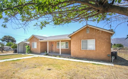 720 E George St, Banning, CA, 92220 | Card Image
