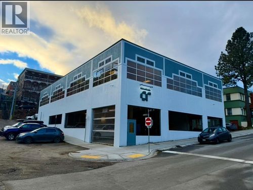 520 Lake St, Nelson, BC, V1L4C6 | Card Image