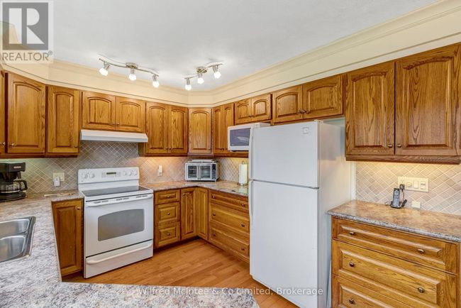 034079 5 Ndr Sideroad, House other with 3 bedrooms, 2 bathrooms and 6 parking in West Grey ON | Image 8