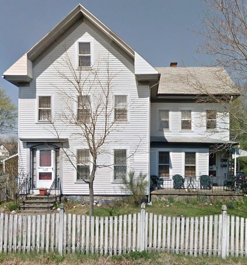 39 Myrtle St, Taunton, MA, 02780-4129 | Card Image