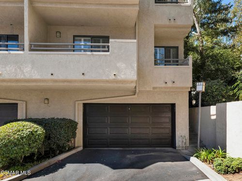 185 Mcafee Ct, Thousand Oaks, CA, 91360-2671 | Card Image