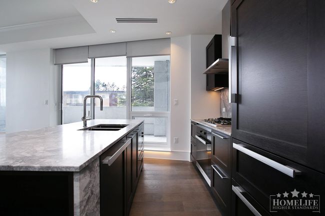 202 - 1500 Martin Street, Condo with 1 bedrooms, 0 bathrooms and null parking in White Rock BC | Image 7