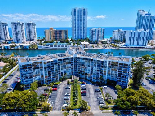 apt-818-1000 Parkview Dr, Hallandale Beach, FL, 33009-2987 | Card Image
