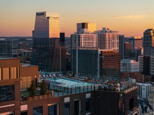 c2-d-1212 Demonbreun St, Nashville, TN, 37203-7629 | Card Image