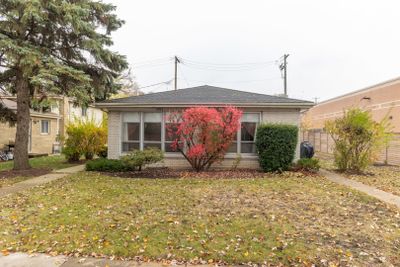 9936 Crawford Avenue, House other with 3 bedrooms, 1 bathrooms and 2 parking in Skokie IL | Image 2