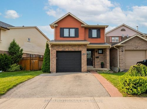 188 Lisa Cres, Thornhill, ON, L4J2N3 | Card Image