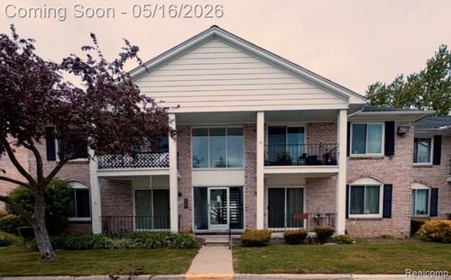 14210 Camelot Dr, Sterling Heights, MI, 48312-2448 | Card Image