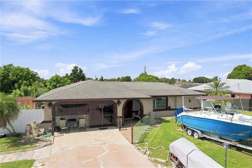1631 Country Club Pkwy, LEHIGH ACRES, FL, 33936-5363 | Card Image