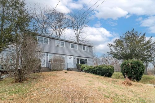 32 Pleasant St, Bethel, CT, 06801-2336 | Card Image