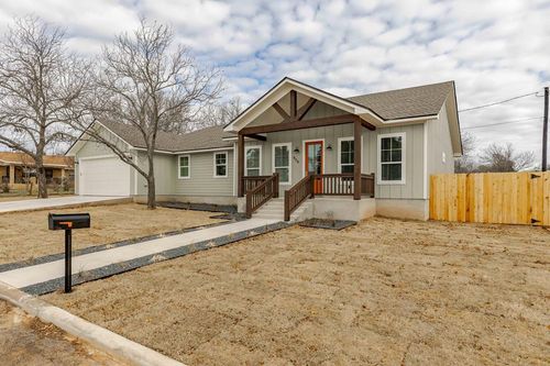 404 W Nimitz St, Fredericksburg, TX, 78624 | Card Image