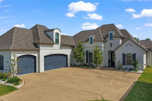 601 Dumaine Dr, Bossier City, LA, 71111-6277 | Card Image