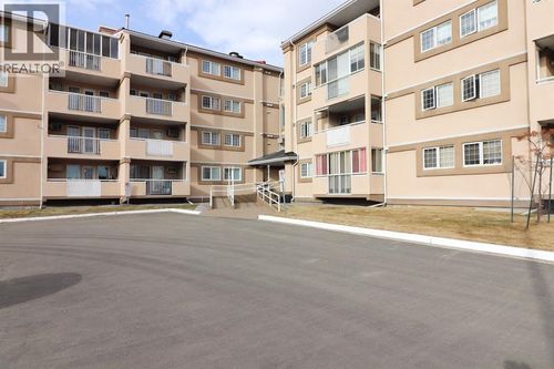 22 Park Meadows Dr Se, Medicine Hat, AB, T1B4E8 | Card Image