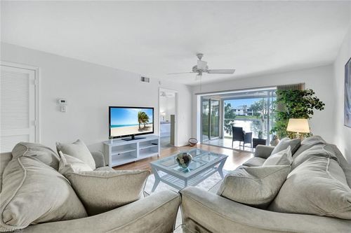 101-774 Wiggins Lake Dr, NAPLES, FL, 34110-6009 | Card Image