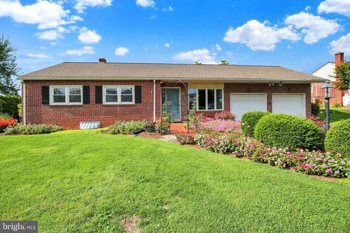 250 Sprecher Rd, LANCASTER, PA, 17603-9646 | Card Image