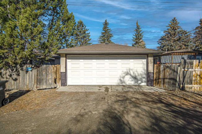 4124 Brisebois Drive Nw, Home with 3 bedrooms, 2 bathrooms and 2 parking in Calgary AB | Image 35