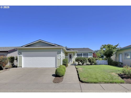 120 Tyson Dr, Cottage Grove, OR, 97424-9548 | Card Image