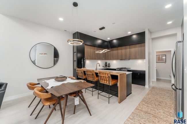 108 N Bryggen Pl, Townhouse with 3 bedrooms, 3 bathrooms and null parking in Sioux Falls SD | Image 6
