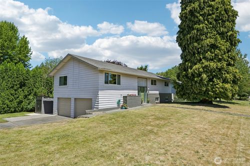 3002 Ne 44th St, Vancouver, WA, 98663-2181 | Card Image