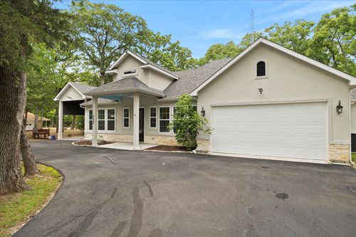 2526 Fox Point Cir, Quinlan, TX, 75474-9045 | Card Image