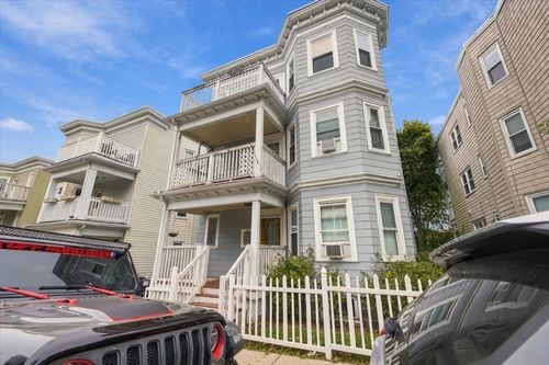 52 Percival St, Boston, MA, 02122-1990 | Card Image