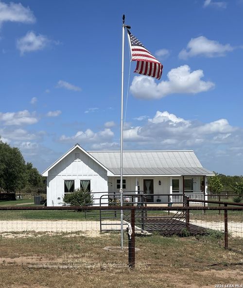 977 Private Road 1688, Moore, TX, 78057-3818 | Card Image