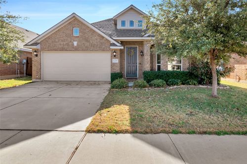 629 Fox View Dr, Fort Worth, TX, 76131-4352 | Card Image