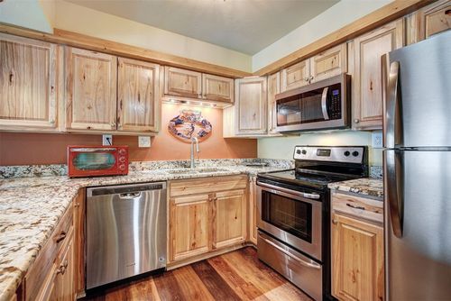 303-246 Broken Lance Dr, BRECKENRIDGE, CO, 80424-6942 | Card Image