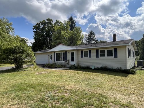 7613 W Stanton Rd, Stanton, MI, 48888-9757 | Card Image